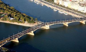 Reconstruction of Margit bridge