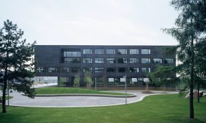 Secondary School Les Tuillieres - reinforced concrete structure