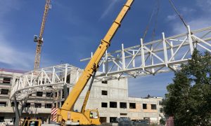 steel_pedestrian_bridge_4